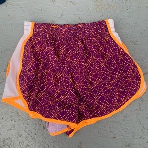Patterned running shorts
